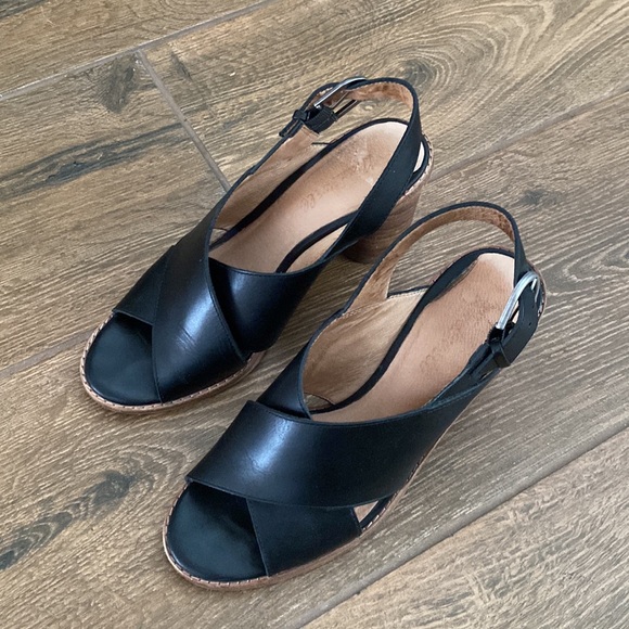 Madewell The Ruthie Crisscross Sandal in Leather. Size 7. - Picture 4 of 6
